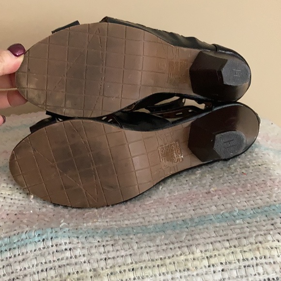 LAST CALL NY VIP black cut-out booties - Picture 8 of 13